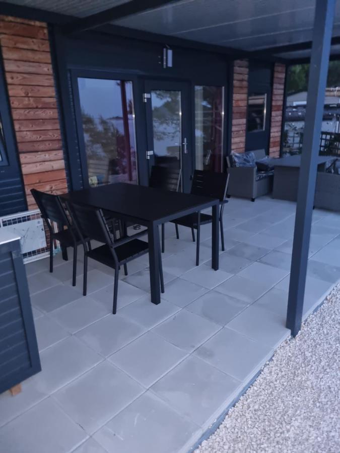 Hipo Camp Mobil Home Arta Pakoštane 外观 照片